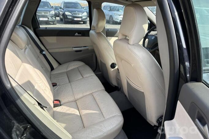 Volvo V50 1 generation [restyling]