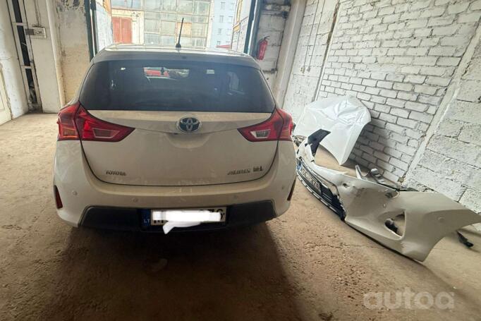 Toyota Auris 2 generation Hatchback 5-doors