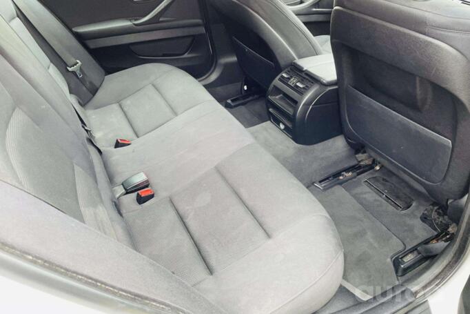 BMW 520 2015