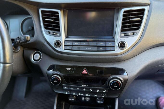 Hyundai Tucson 3 generation Crossover