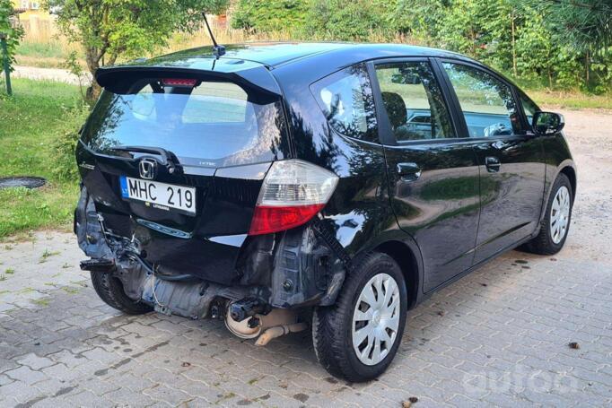 Honda Jazz 2 generation Hatchback