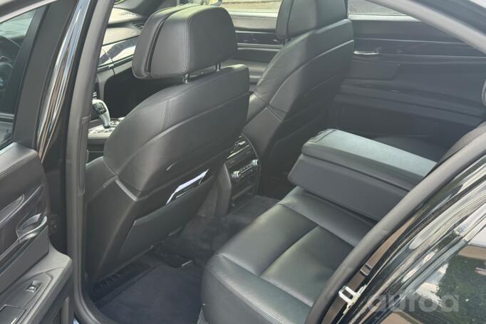 BMW 7 Series F01/F02 Sedan