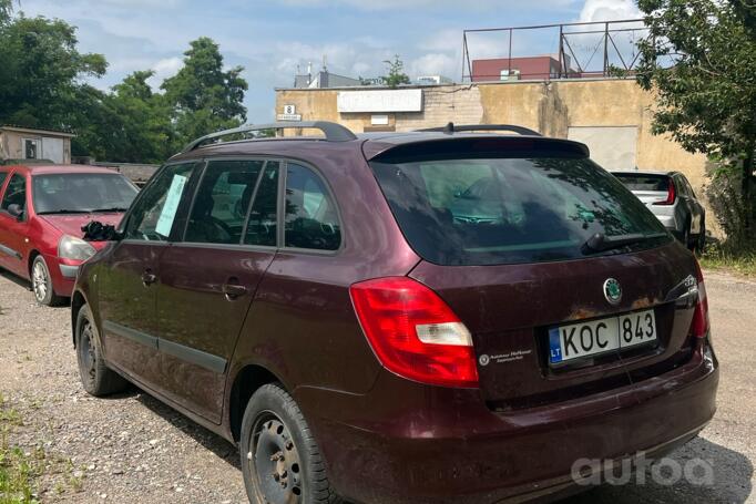 Skoda Fabia 5J [restyling] Combi wagon 5-doors
