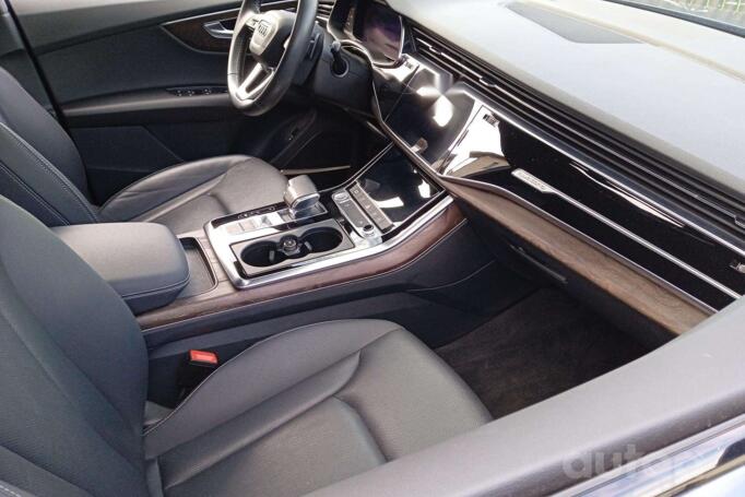 Audi Q8 1 generation Crossover
