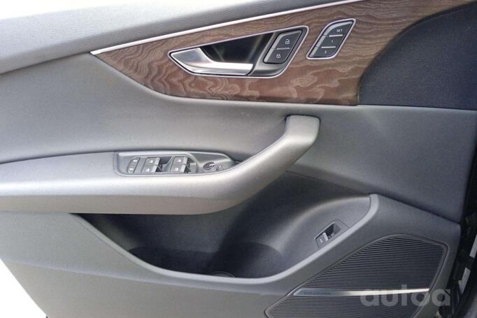 Audi Q8 1 generation Crossover