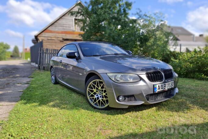 BMW 330 2010