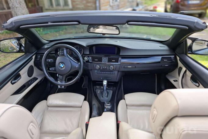 BMW 330 2010