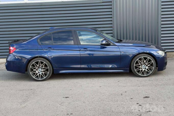 BMW 320 2017