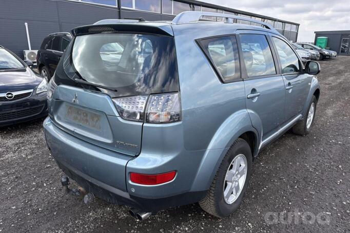 Mitsubishi Outlander 2 generation