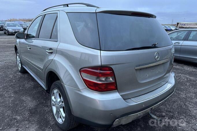 Mercedes-Benz M-Class W164 Crossover 5-doors