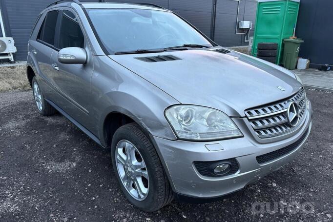 Mercedes-Benz M-Class W164 Crossover 5-doors