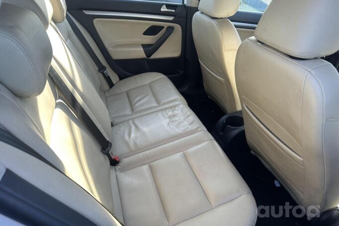 Volkswagen Golf 6 generation wagon 5-doors