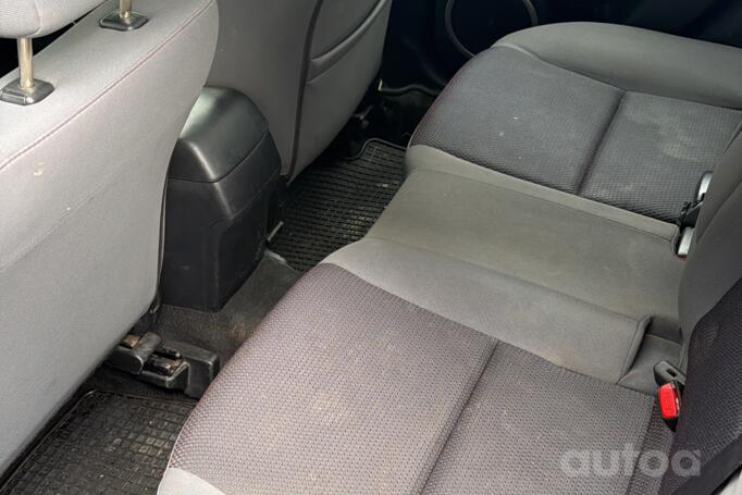 Mazda 3 BK [restyling] Hatchback 5-doors
