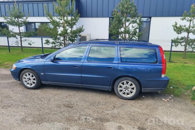 Volvo V70 2 generation R wagon 5-doors