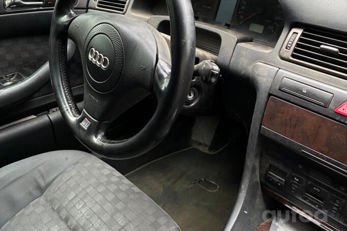 Audi A6 4B/C5 Sedan