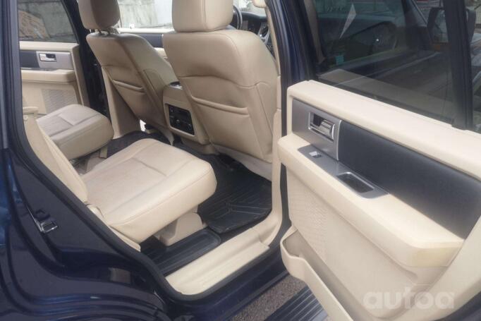 Ford Expedition U324 [restyling]