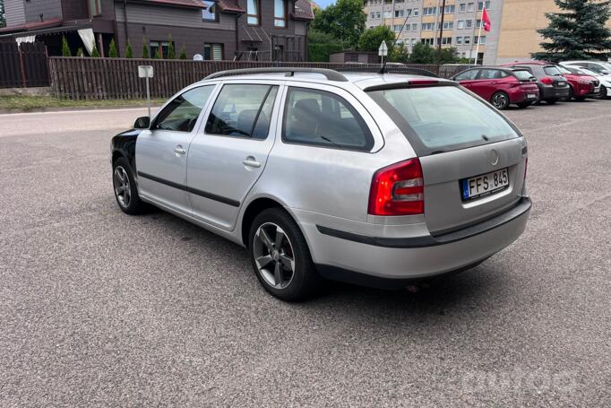 Skoda Octavia 2 generation Combi wagon 5-doors