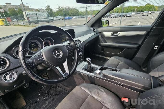 Mercedes-Benz C-Class W204/S204/C204 [restyling] wagon 5-doors