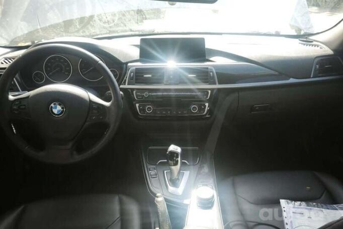 BMW 320 2016