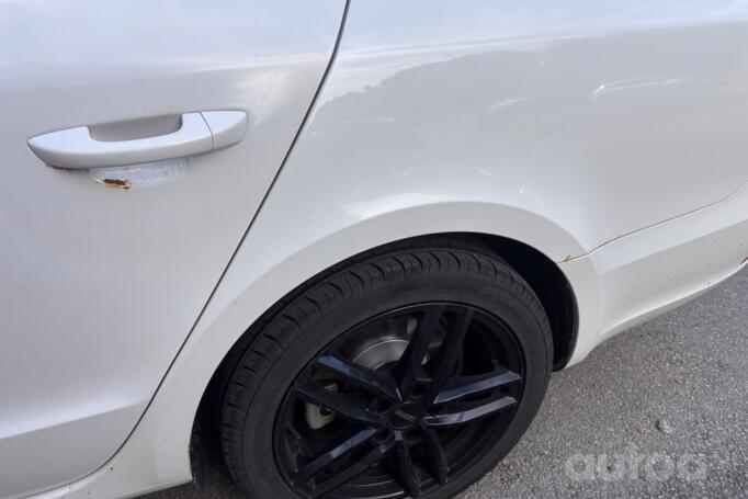 Skoda Superb 2012