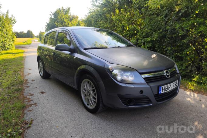 Opel Astra H Hatchback