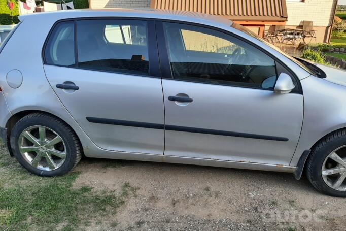 Volkswagen Golf 5 generation Hatchback 5-doors