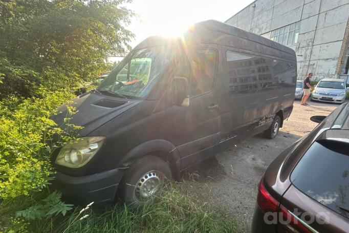 Mercedes-Benz Sprinter Second generation