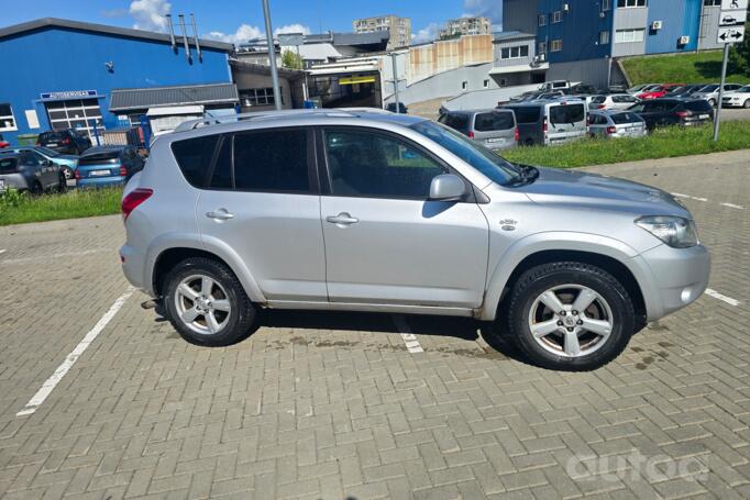 Toyota RAV4 3 generation Crossover