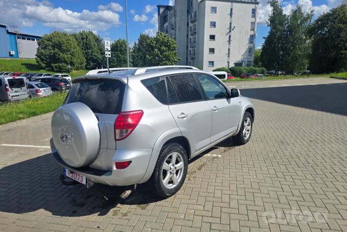 Toyota RAV4 3 generation Crossover