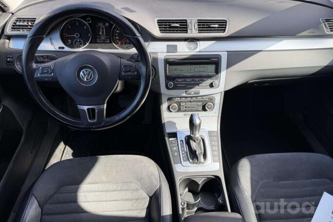 Volkswagen Passat B6 wagon 5-doors