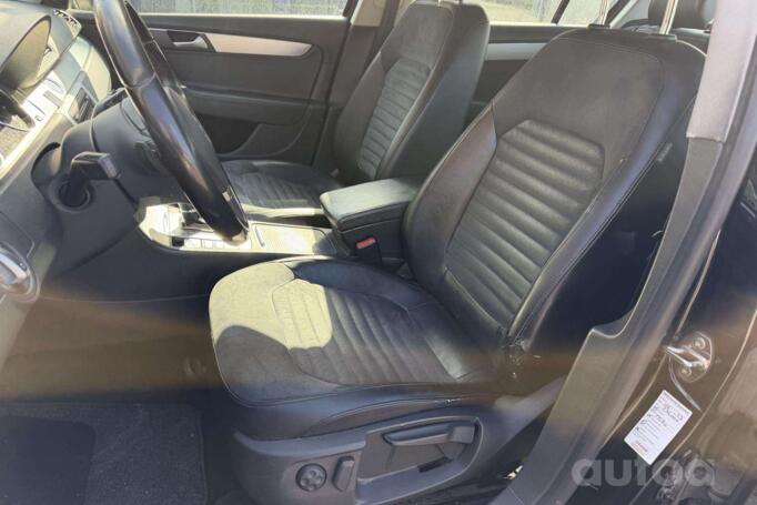 Volkswagen Passat B6 wagon 5-doors