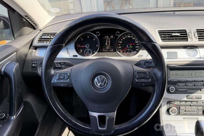 Volkswagen Passat B6 wagon 5-doors