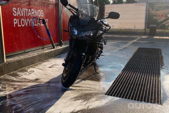 Yamaha FZ