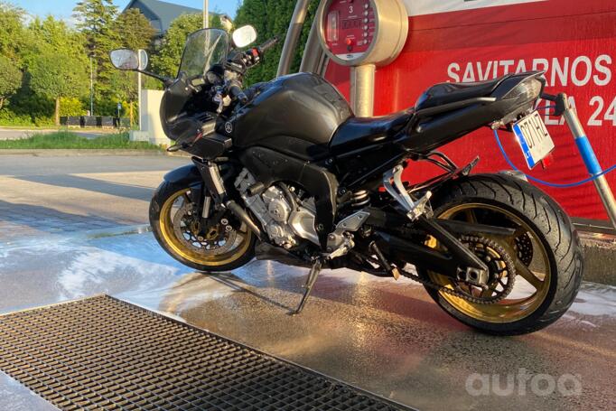 Yamaha FZ