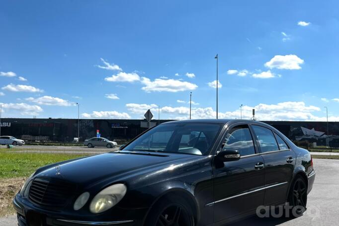 Mercedes-Benz E-Class W211 Sedan