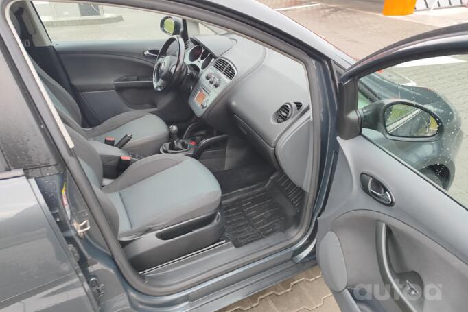 SEAT Toledo 3 generation Hatchback