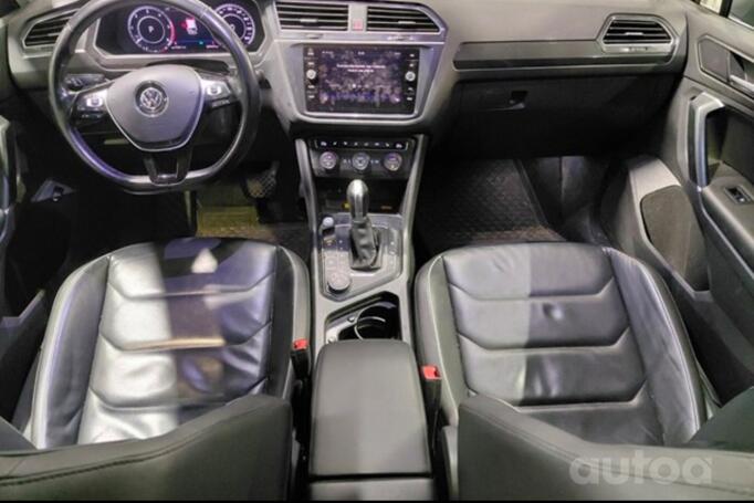 Volkswagen Tiguan 2 generation Crossover 5-doors
