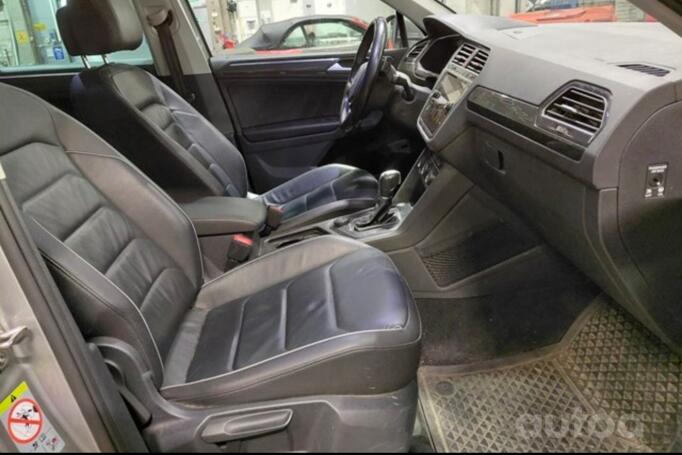 Volkswagen Tiguan 2 generation Crossover 5-doors