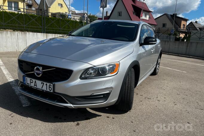 Volvo V60 Cross Country 1 generation wagon 5-doors