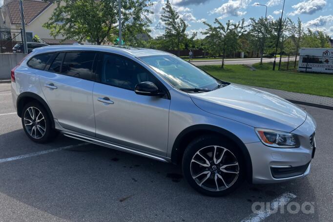 Volvo V60 Cross Country 1 generation wagon 5-doors