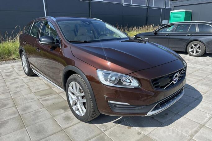 Volvo V60 Cross Country 2 generation wagon