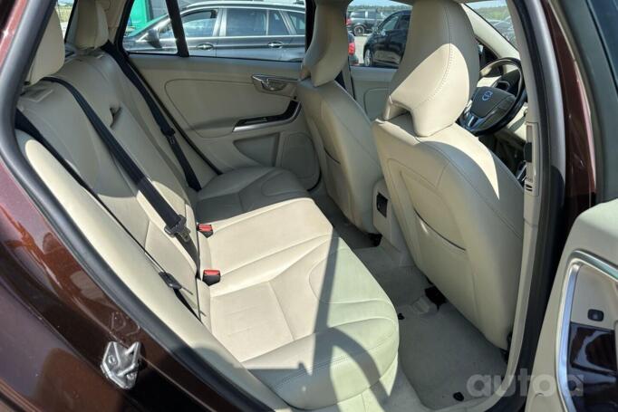 Volvo V60 Cross Country 2 generation wagon