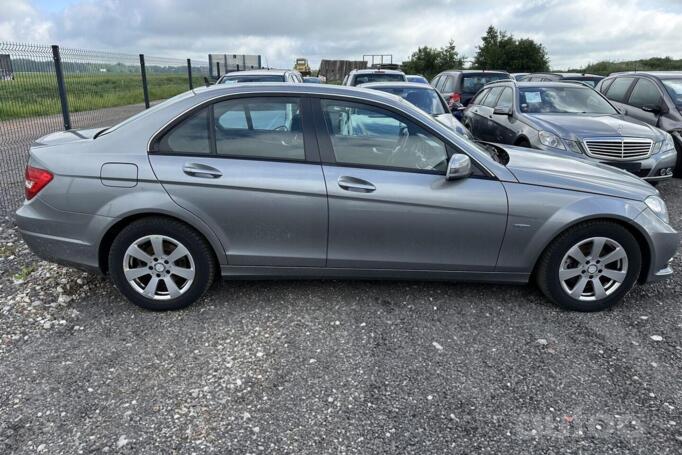 Mercedes-Benz C-Class W204/S204 Sedan