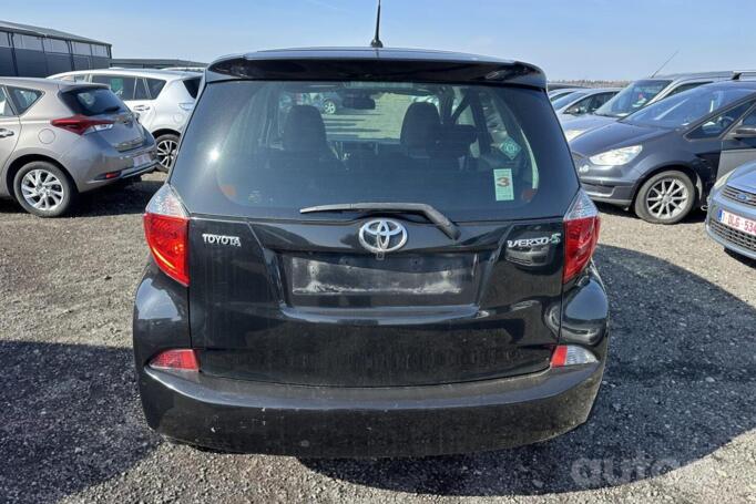 Toyota Verso-S 1 generation Minivan