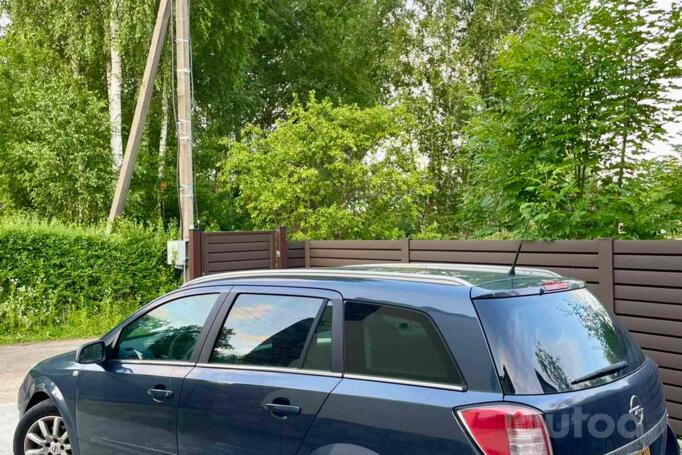 Opel Astra H [restyling]