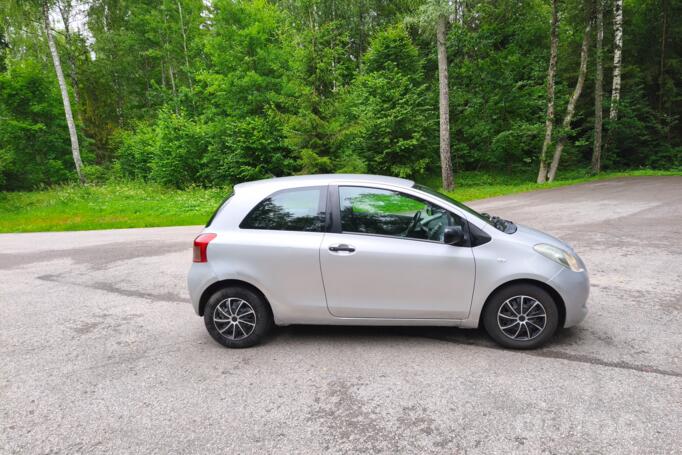 Toyota Yaris 2 generation