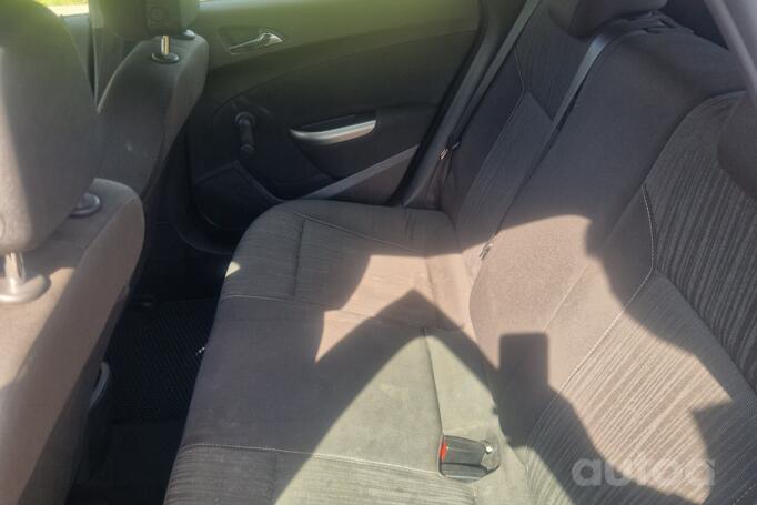 Opel Astra J [restyling] Hatchback 5-doors