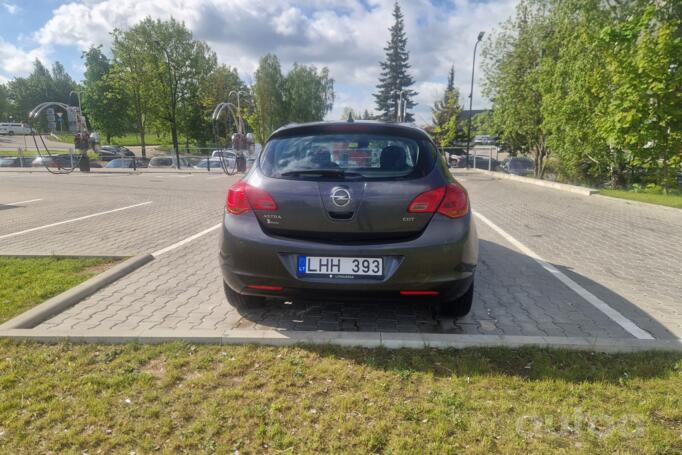 Opel Astra J [restyling] Hatchback 5-doors