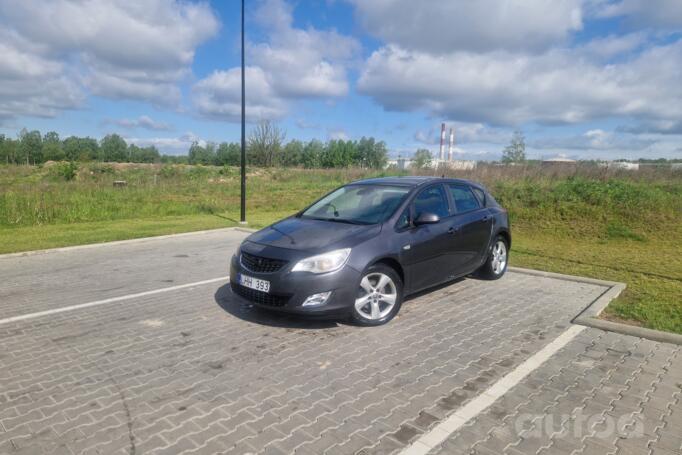Opel Astra J [restyling] Hatchback 5-doors