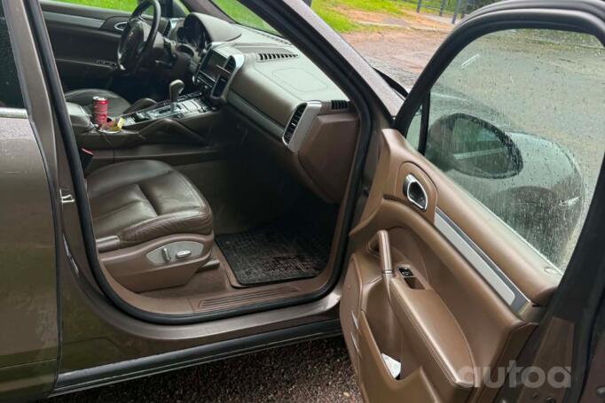 Porsche Cayenne 958 Crossover